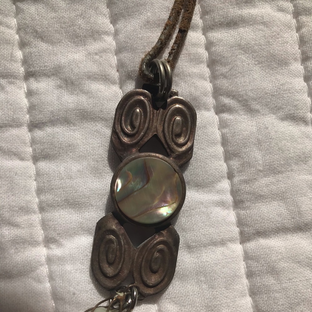Vintage mother of pearl necklace.
